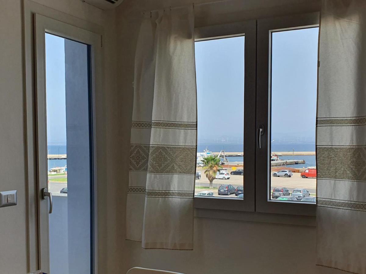 Sky And Sea Apartment Calasetta Dış mekan fotoğraf